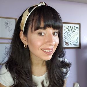 Meet your Posher, Angela